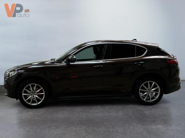 Alfa Romeo Stelvio image 1