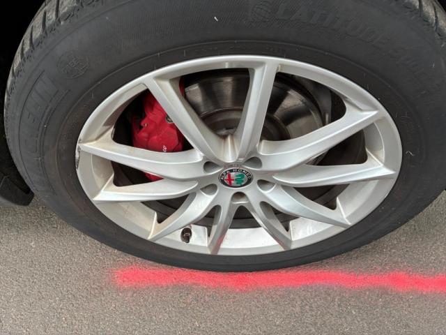 Alfa Romeo Stelvio image 3