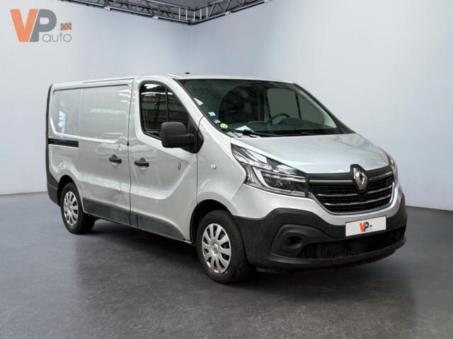 Renault Trafic image 2