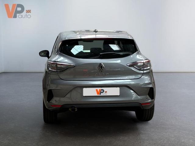 Renault Clio image 8