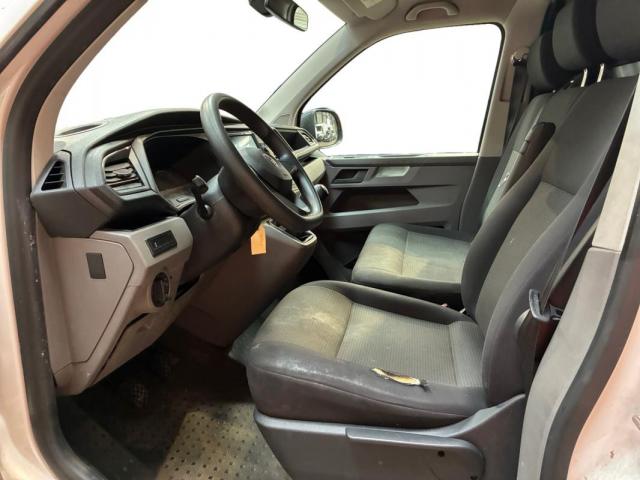 Volkswagen Transporter image 5