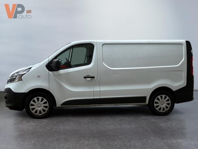 Renault Trafic image 1