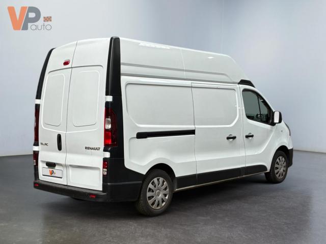 Renault Trafic image 8