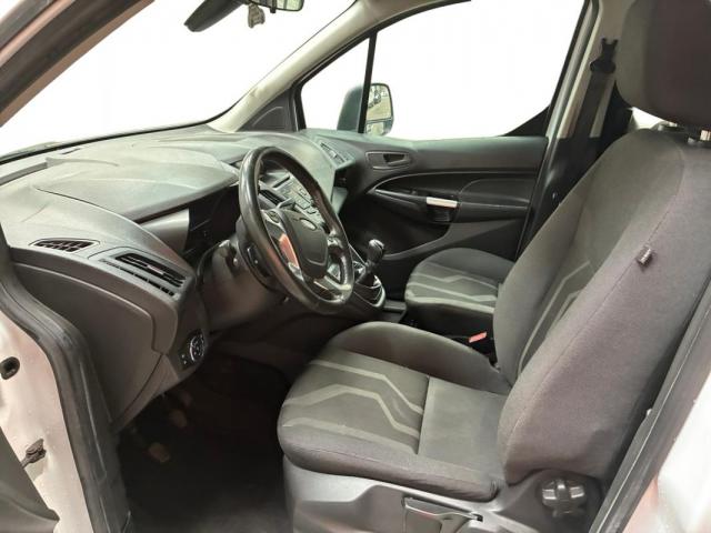 Ford Grand Tourneo Connect image 7