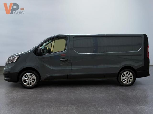 Renault Trafic image 2