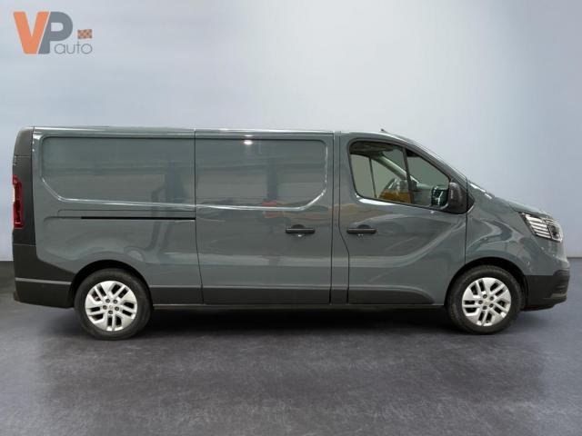 Renault Trafic image 8