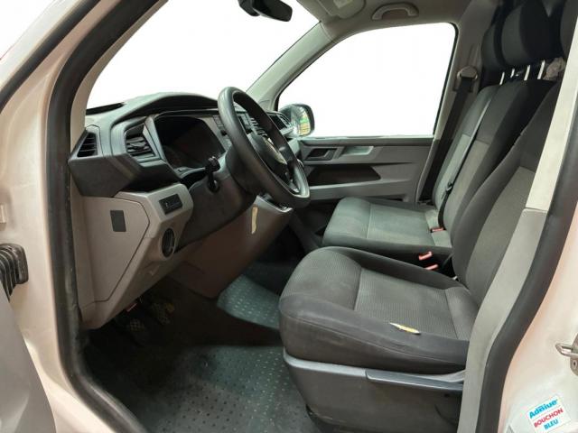 Volkswagen Transporter image 5