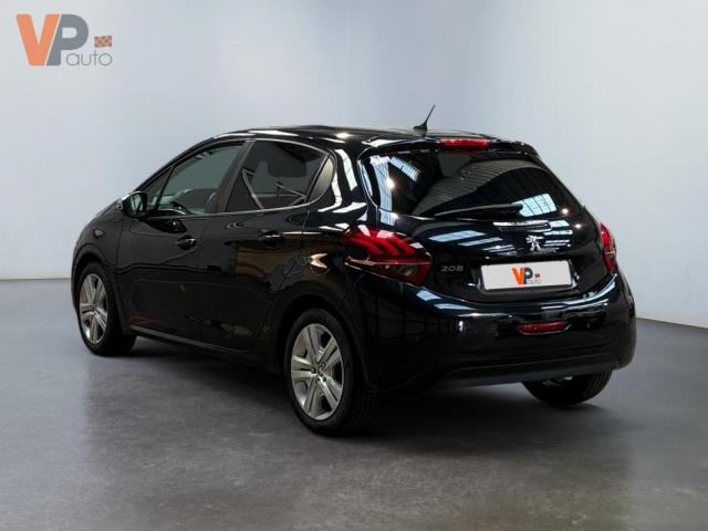 Peugeot 208 image 8