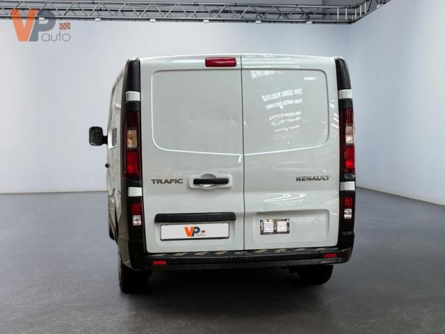 Renault Trafic image 1