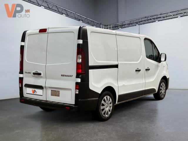 Renault Trafic image 7