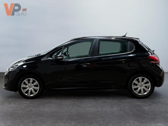 Peugeot 208 image 2