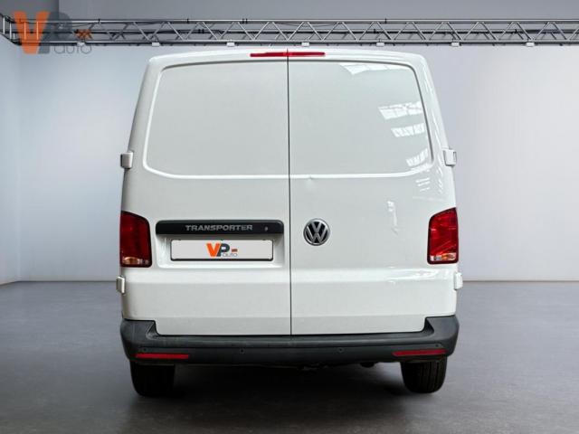 Volkswagen Transporter image 2