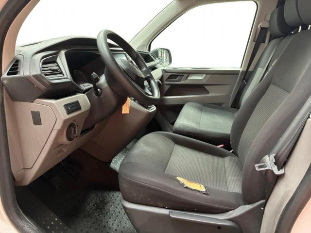 Volkswagen Transporter image 5