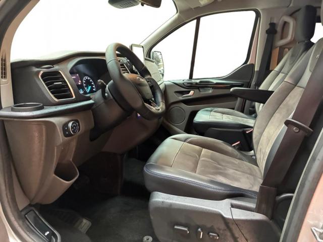 Ford Transit Custom image 3