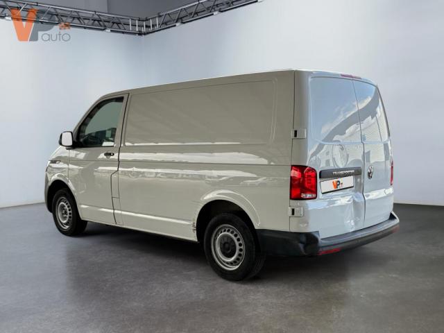 Volkswagen Transporter image 8
