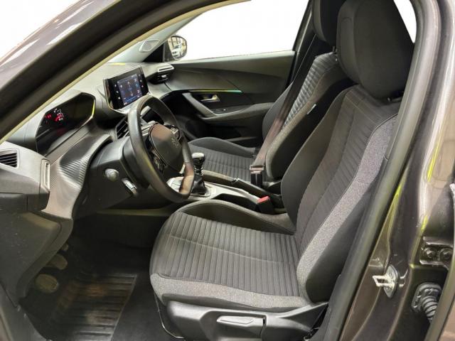 Peugeot 2008 image 8