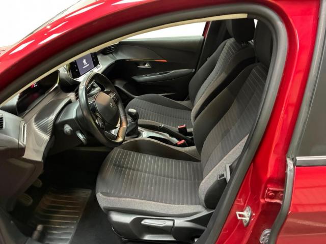 Peugeot 208 image 6