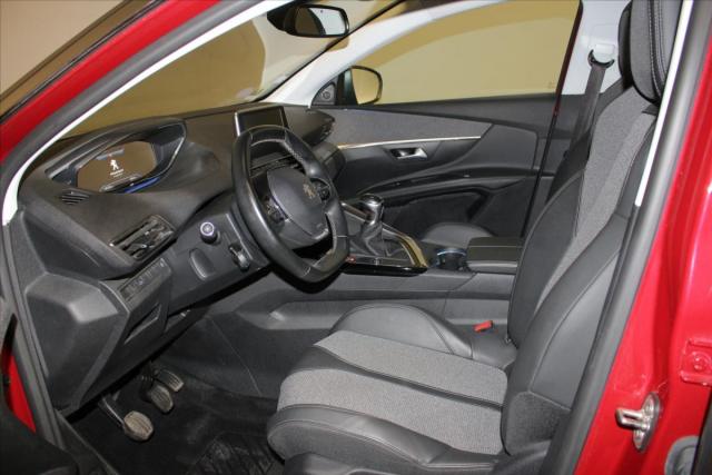 Peugeot 5008 image 2