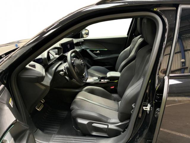 Peugeot 2008 image 8