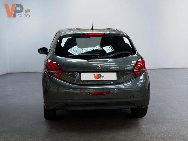 Peugeot 208 image 1
