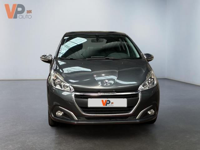 Peugeot 208 image 8