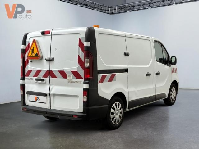 Renault Trafic image 1