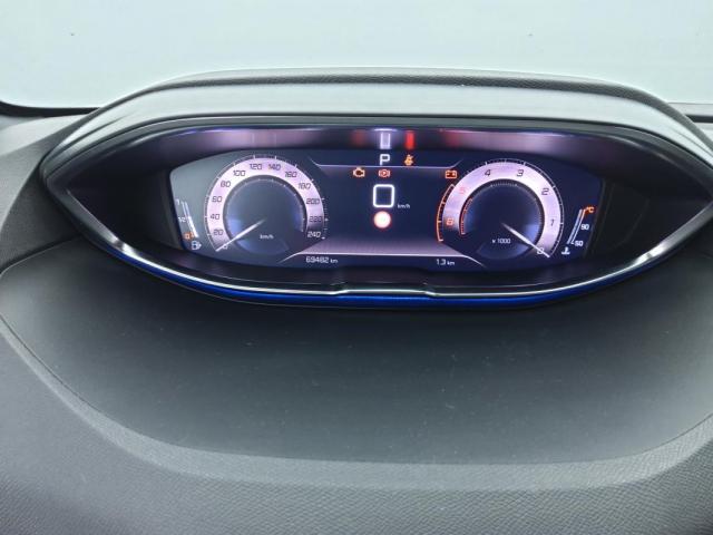 Peugeot 5008 image 3