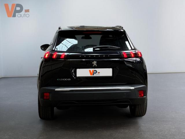 Peugeot 2008 image 8