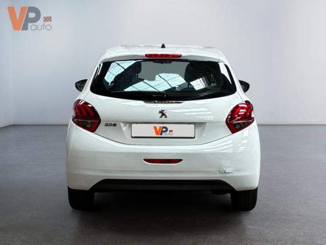 Peugeot 208 image 6