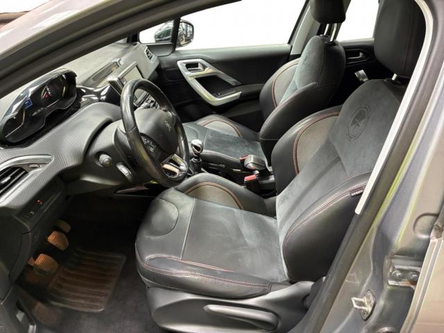 Peugeot 2008 image 3