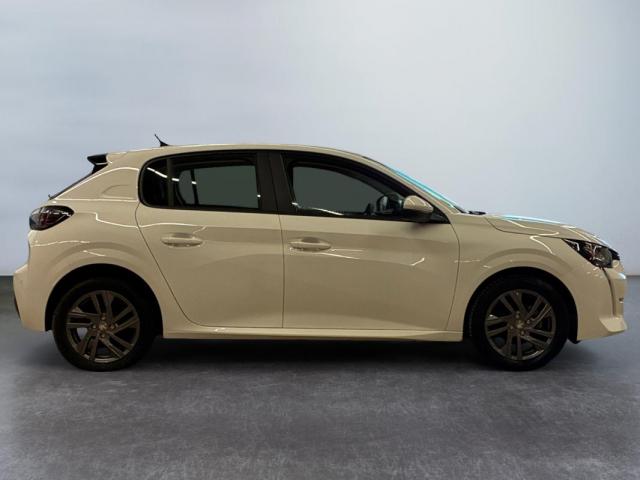 Peugeot 208 image 7