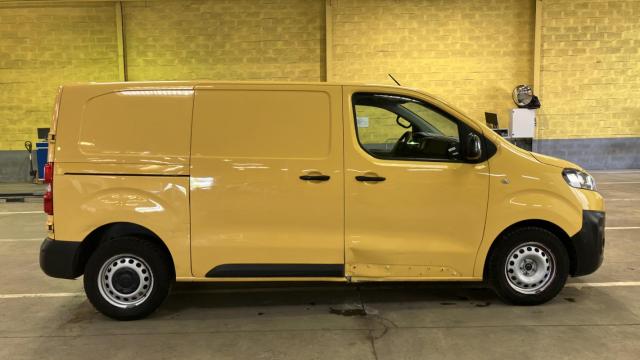 Citroen Jumpy image 3