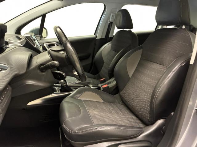 Peugeot 2008 image 2