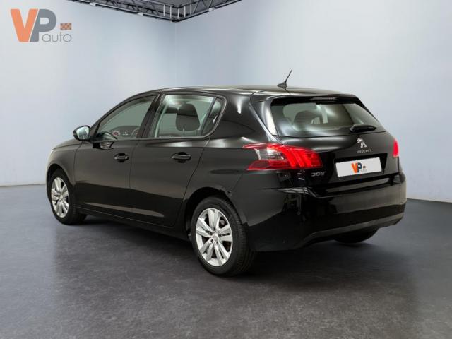 Peugeot 308 image 1