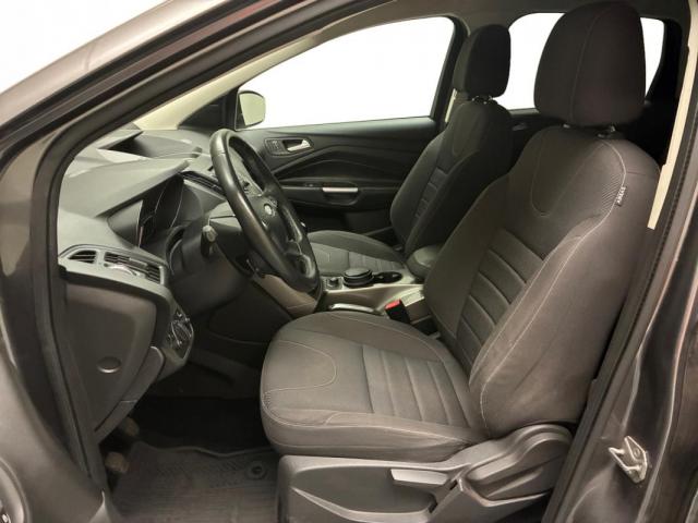 Ford Kuga image 3