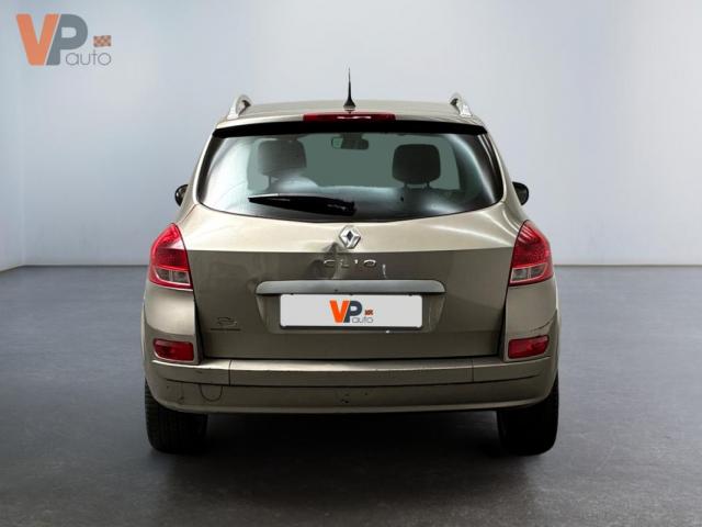 Renault Clio Estate image 3