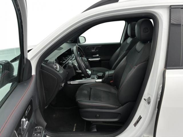 Mercedes Benz Glb image 7