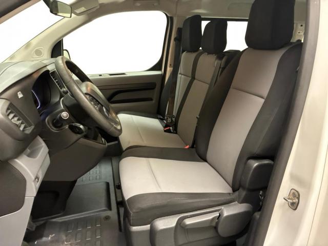 Peugeot Expert Combi image 3