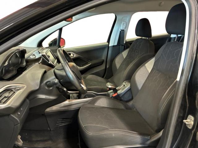 Peugeot 2008 image 4