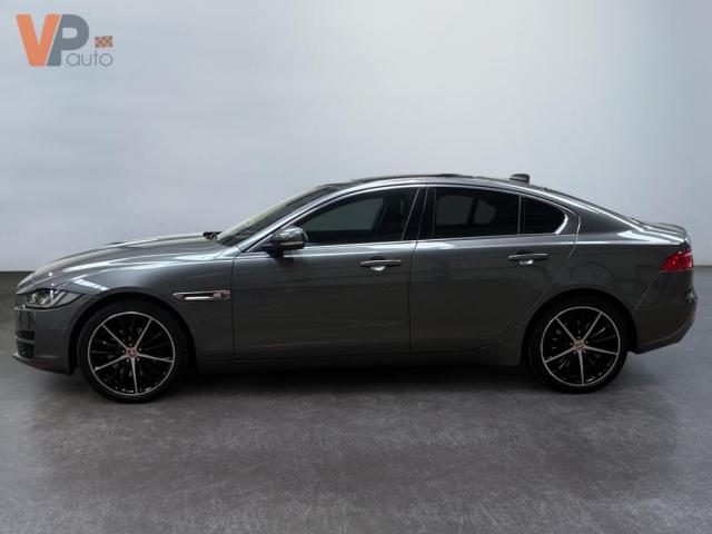 Jaguar Xe image 4