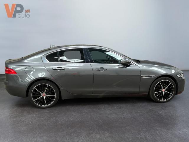 Jaguar Xe image 6