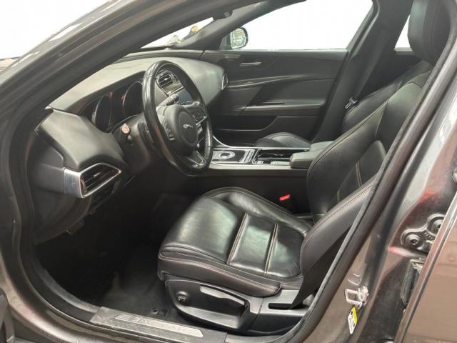 Jaguar Xe image 7