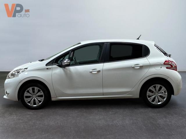 Peugeot 208 image 3