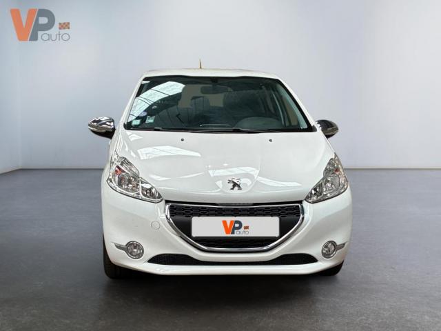 Peugeot 208 image 8