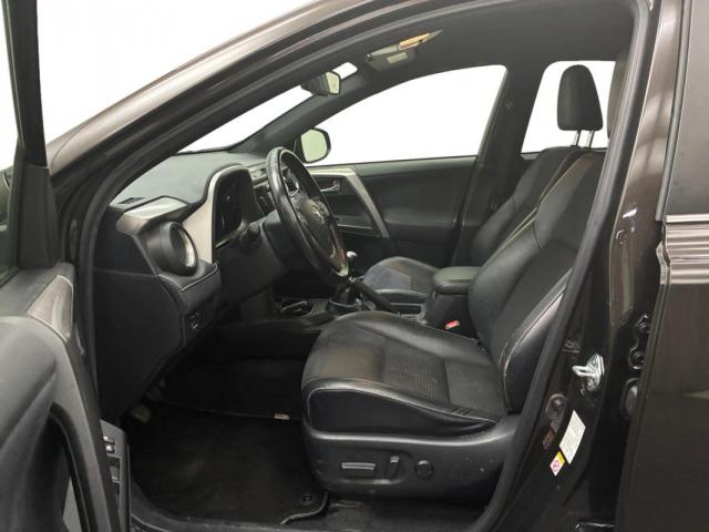 Toyota Rav4 image 2