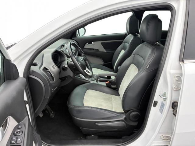 Kia Sportage image 6
