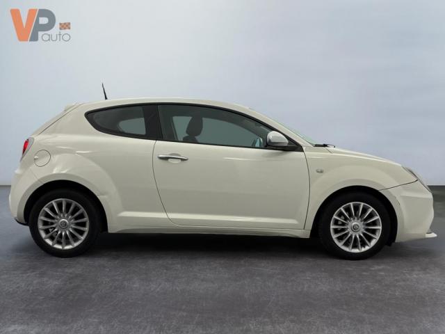 Alfa Romeo Mito image 3