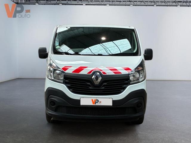 Renault Trafic image 2