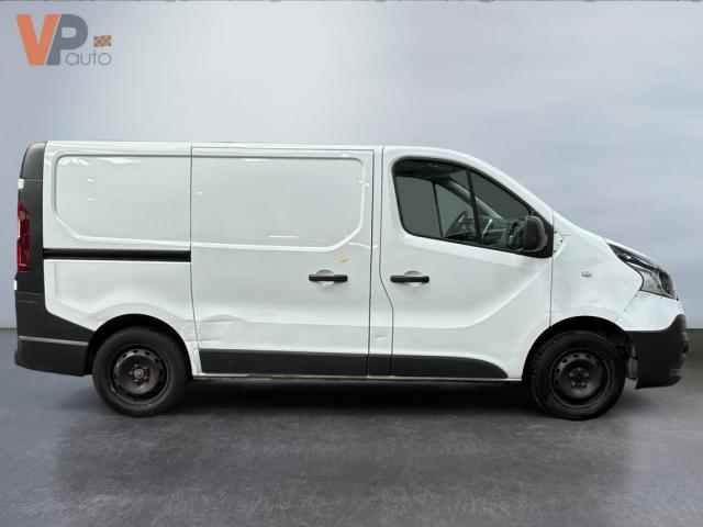 Renault Trafic image 8