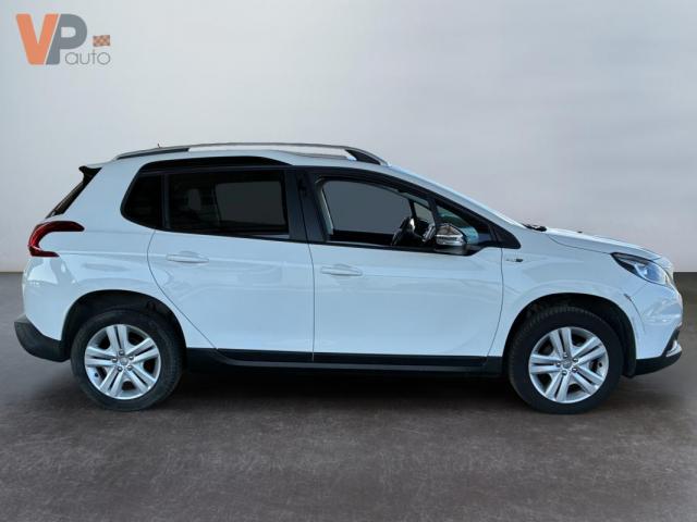 Peugeot 2008 image 1